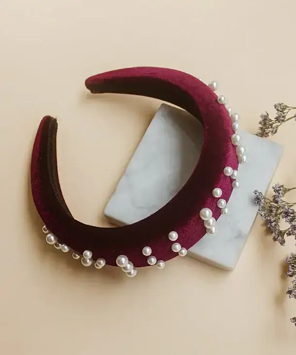 ¿Qué Diadema Elegir para tu Look de Invitada a Boda?