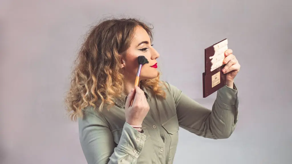 Brochas para maquillaje profesional tipos y cuál elegir