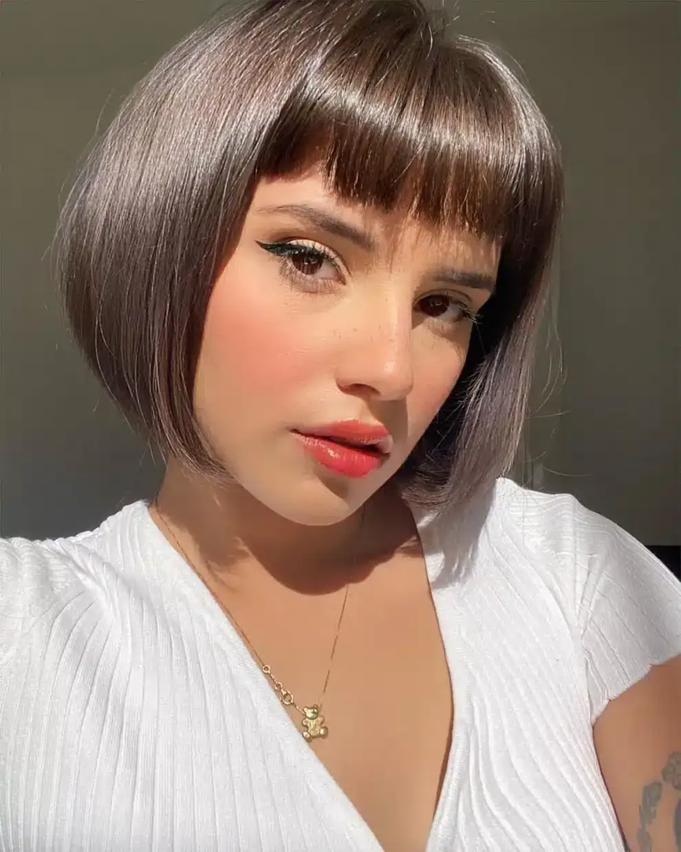 pelo corto con flequillo 