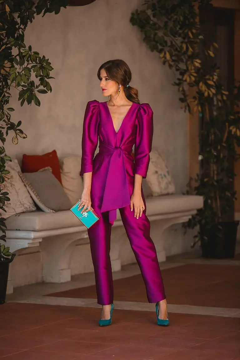 invitada de boda en invierno