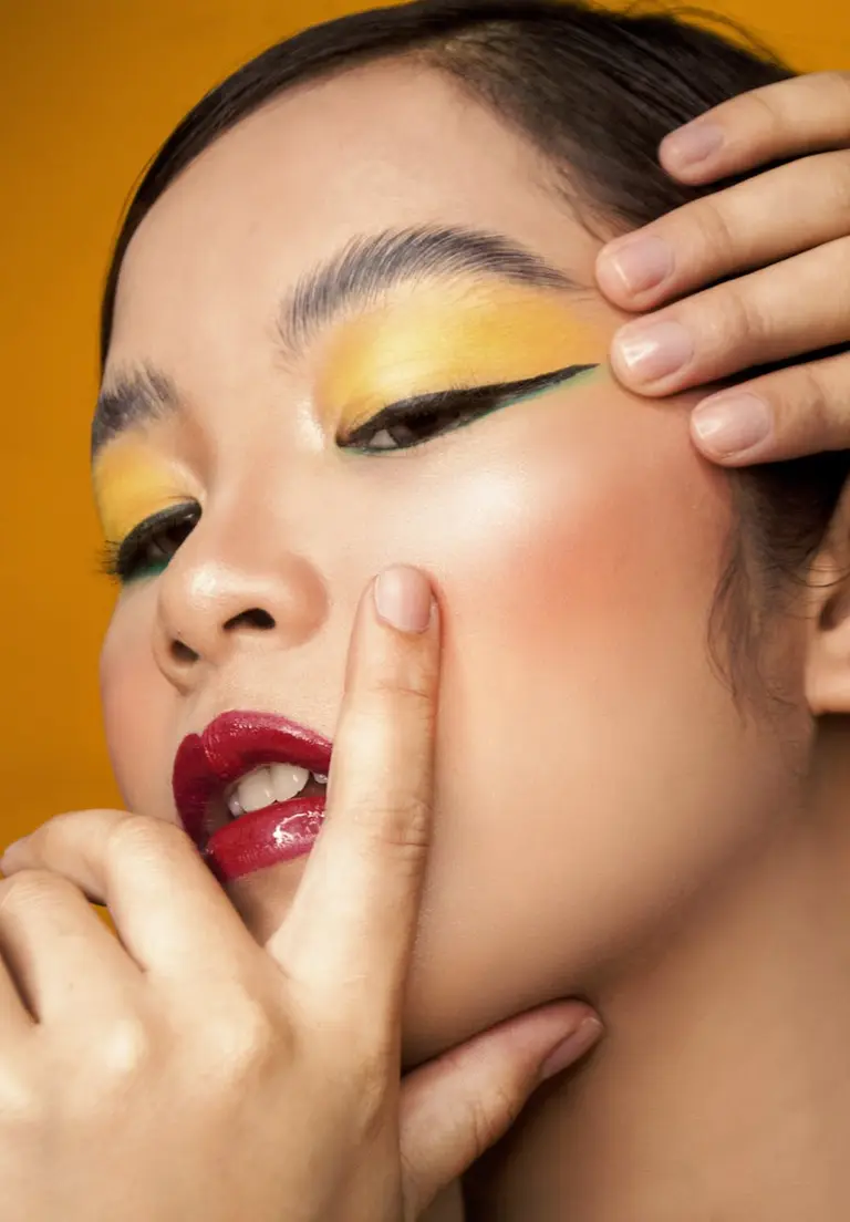Consigue sorprender con las tendencias de maquillaje 2021